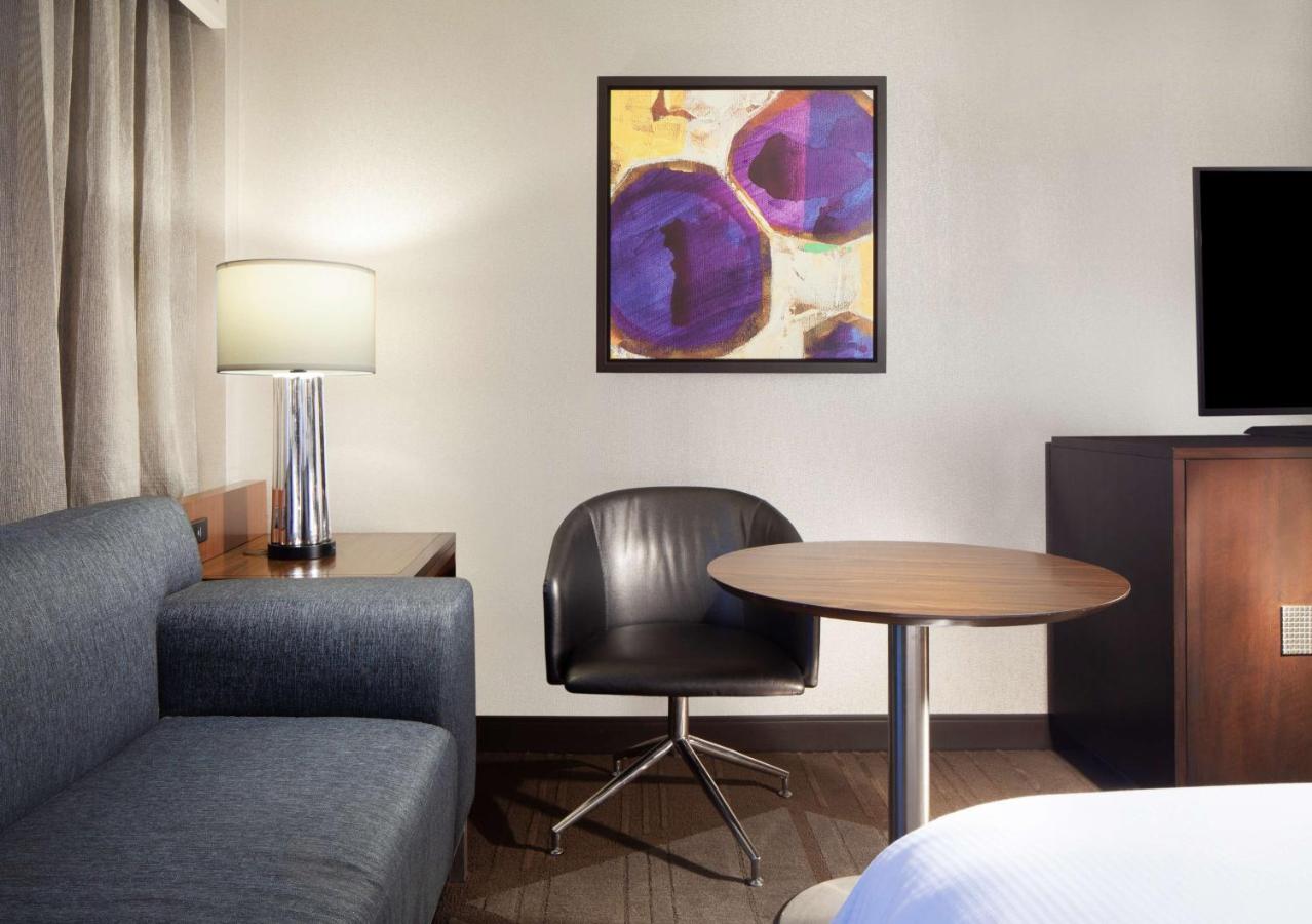 Corner Room with Two Double Beds at Hilton Parsippany