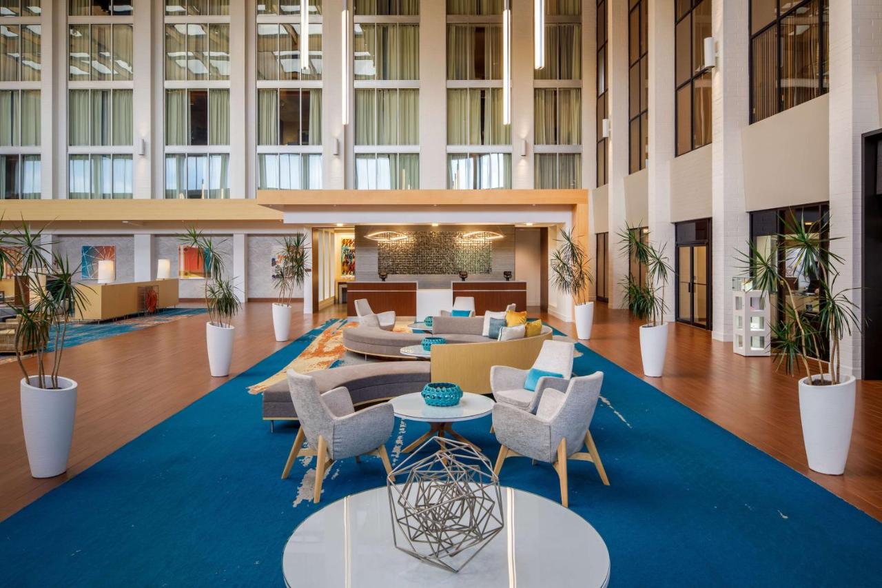 | DoubleTree by Hilton Pittsburgh - Cranberry