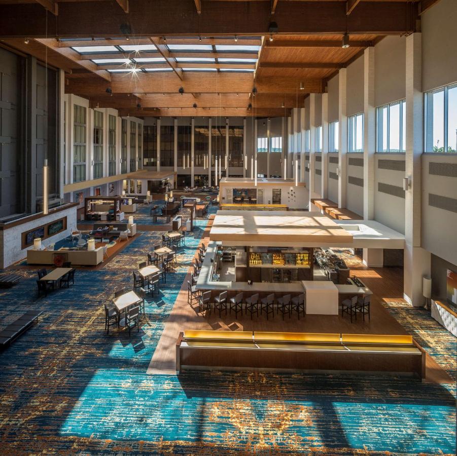 | DoubleTree by Hilton Pittsburgh - Cranberry