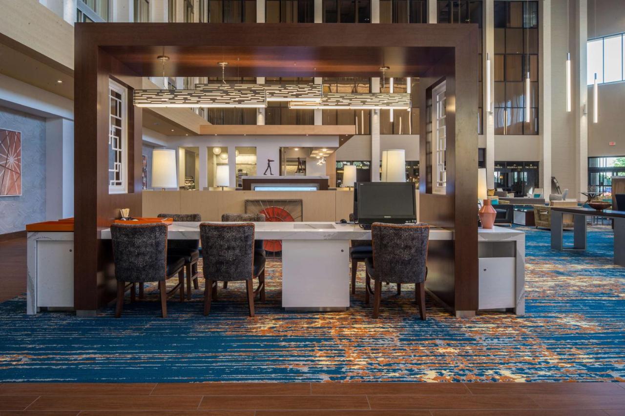 | DoubleTree by Hilton Pittsburgh - Cranberry