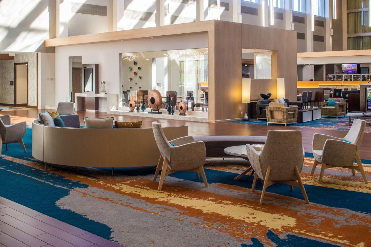 | DoubleTree by Hilton Pittsburgh - Cranberry