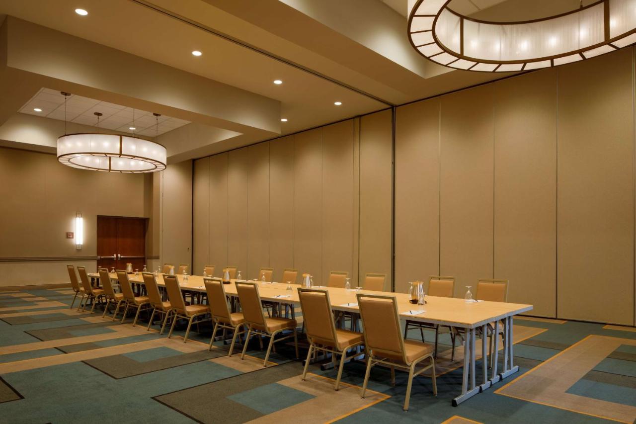 | DoubleTree by Hilton Pittsburgh - Cranberry