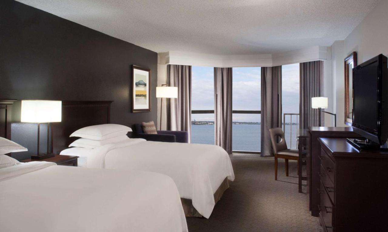 | Hilton Houston NASA Clear Lake