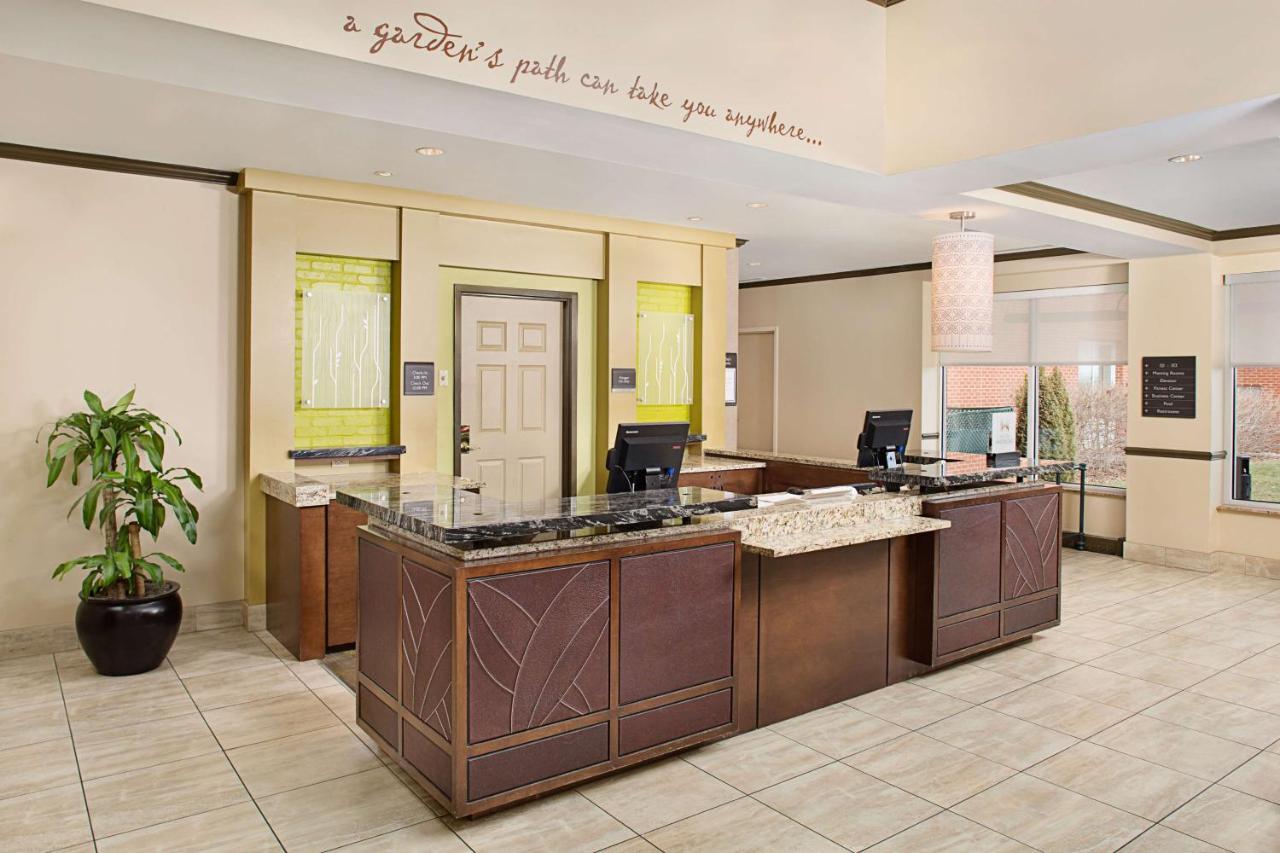 | Hilton Garden Inn Hartford North-Bradley International Airport