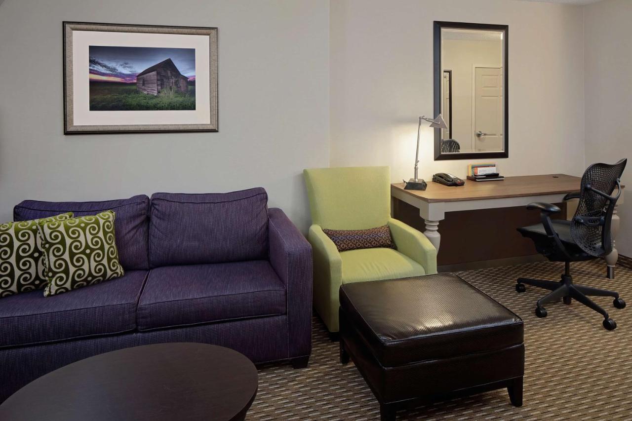 | Hilton Garden Inn Hartford North-Bradley International Airport