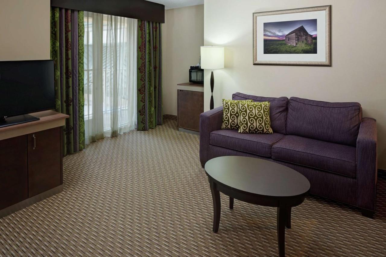  | Hilton Garden Inn Hartford North-Bradley International Airport