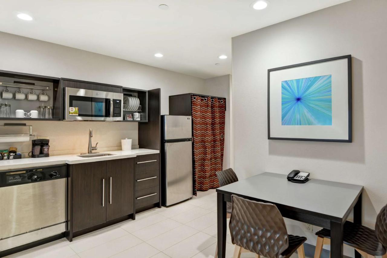 One-Bedroom King Suite - Non-Smoking at Home2 Suites by Hilton Madison Huntsville Airport