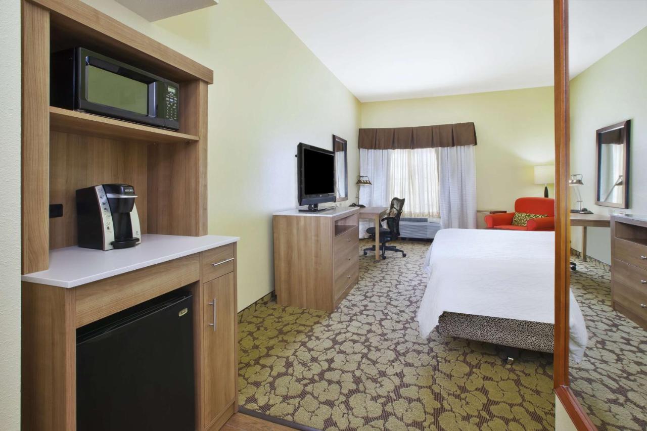 Deluxe King Room with Lake View at Hilton Garden Inn Wichita