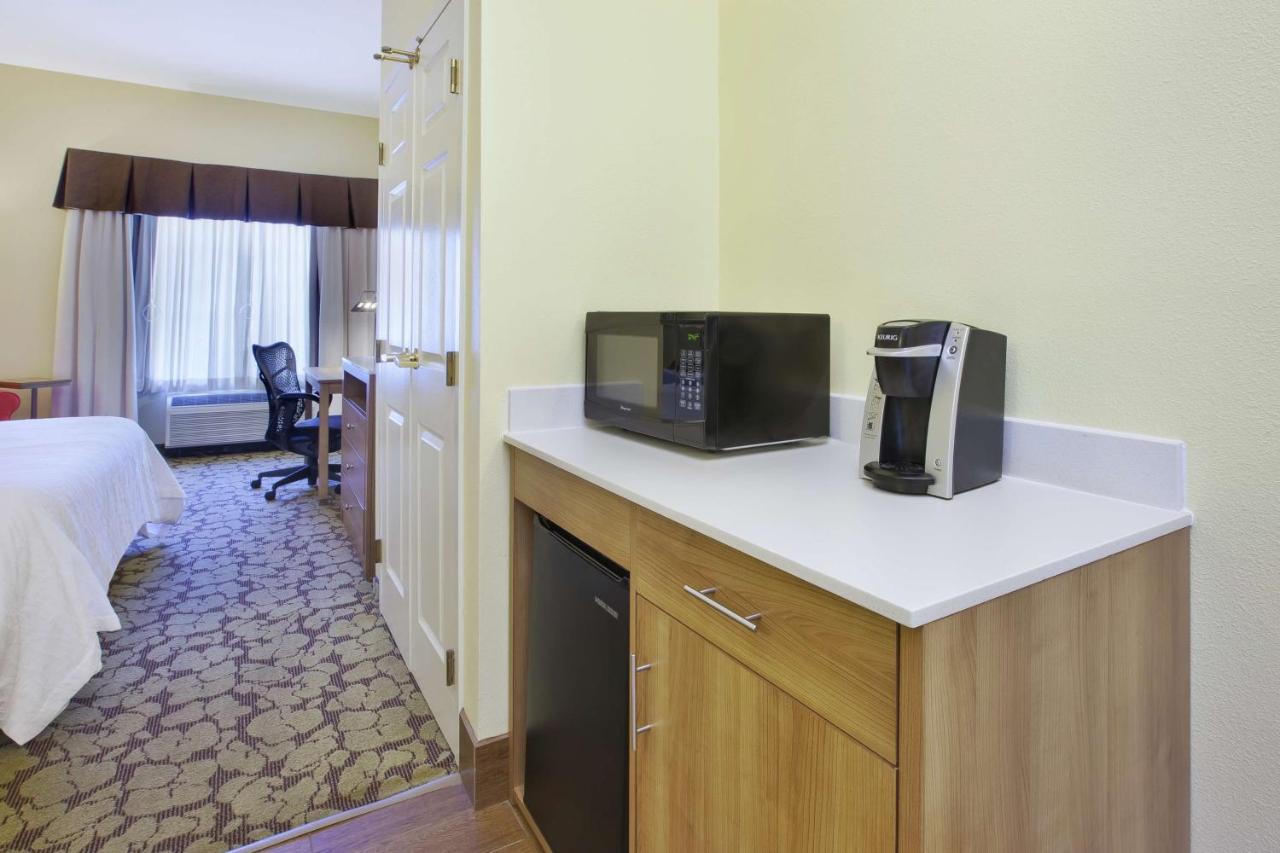 King Room Mobility/Hearing Accessible - Non-Smoking at Hilton Garden Inn Wichita