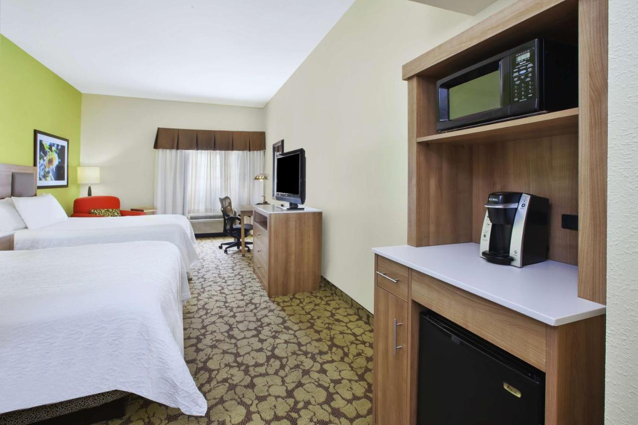 Queen Room with Two Queen Beds - Hearing Accessible at Hilton Garden Inn Wichita