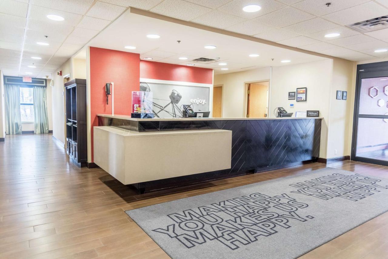 | Hampton Inn Muskegon