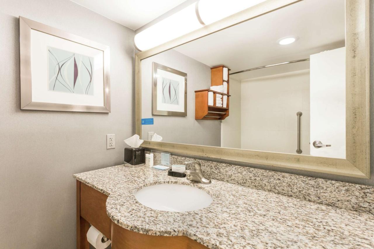 | Hampton Inn Morehead City