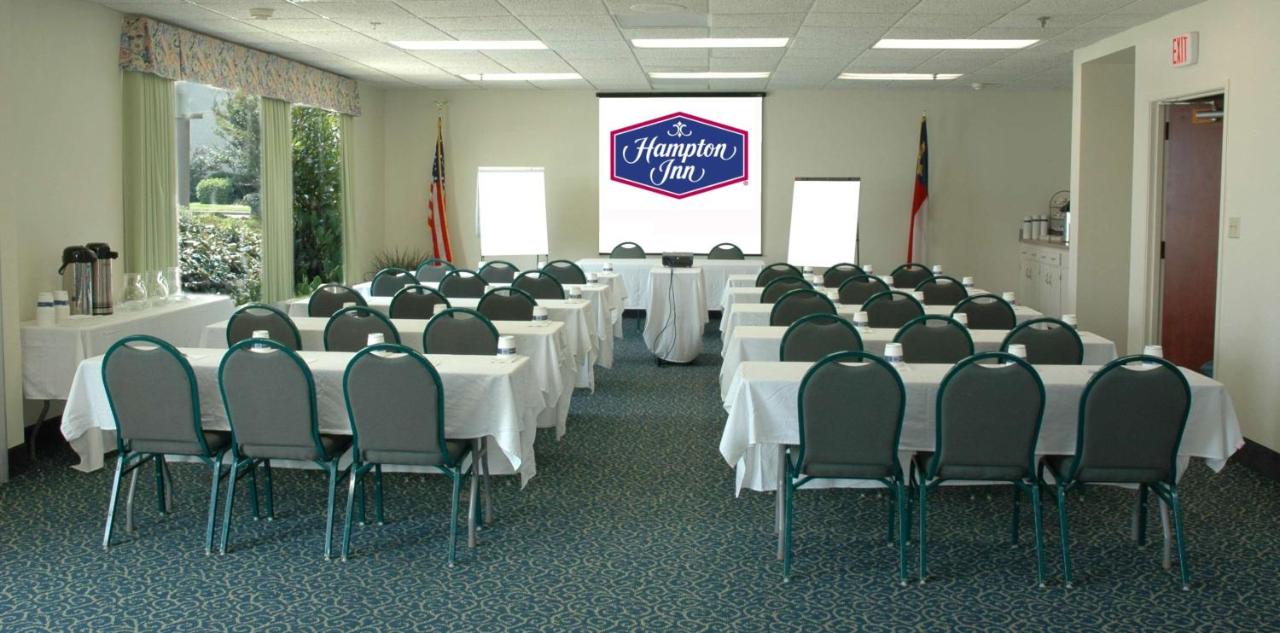 | Hampton Inn Morehead City