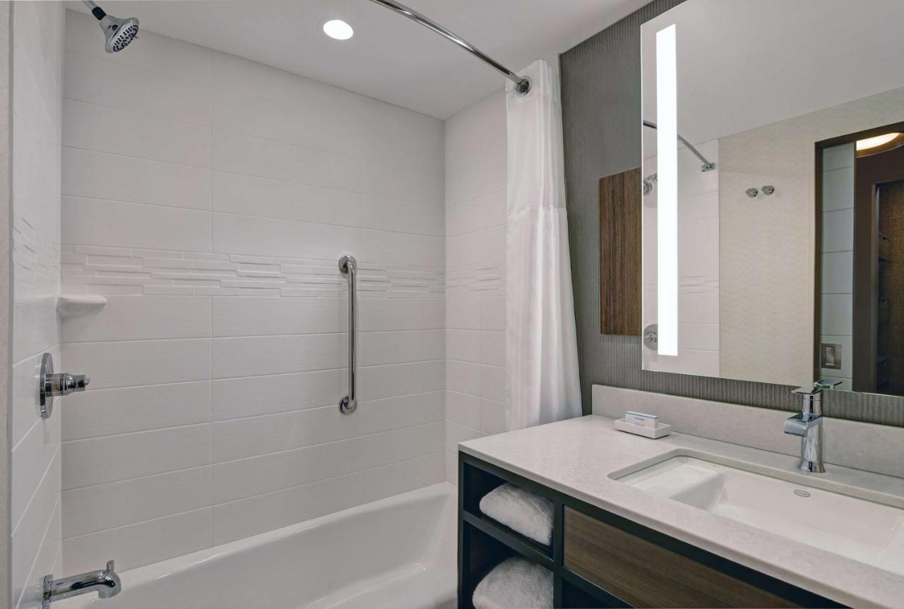 Queen Room with Two Queen Beds - Hearing Accessible at Hilton Garden Inn Madison Huntsville Airport