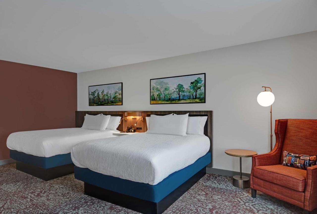 Queen Room with Two Queen Beds - Hearing Accessible at Hilton Garden Inn Madison Huntsville Airport