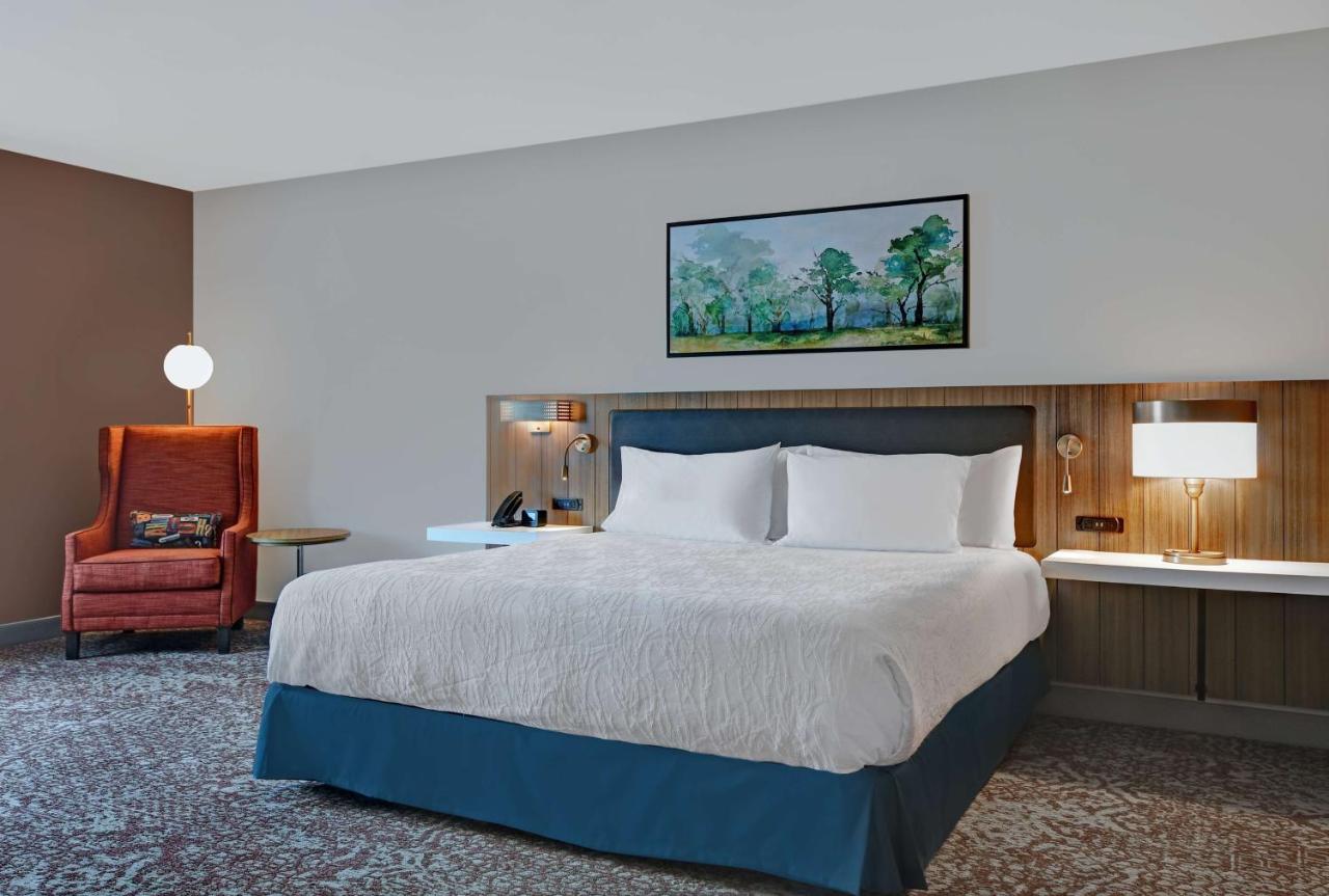King Room - Mobility Accessible at Hilton Garden Inn Madison Huntsville Airport