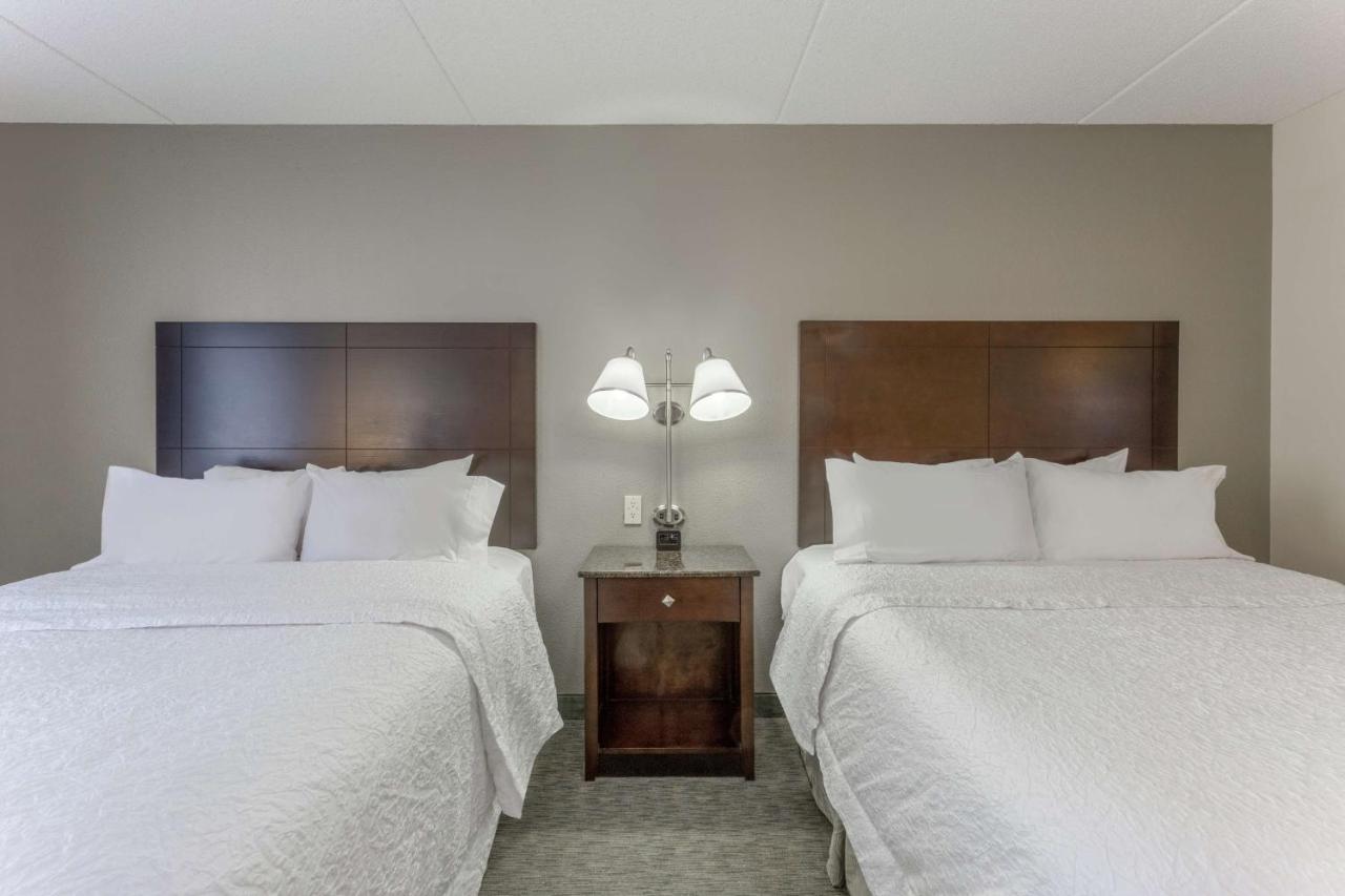 | Hampton Inn Richmond - South