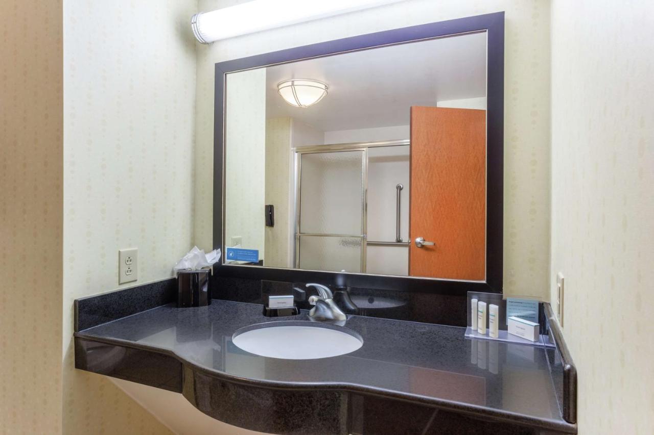 | Hampton Inn Richmond - South