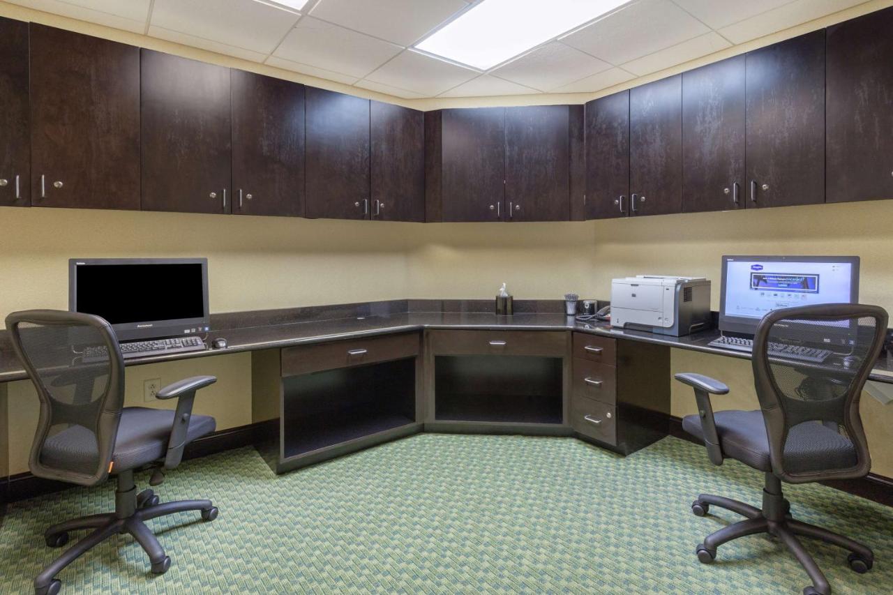 | Hampton Inn Richmond - South