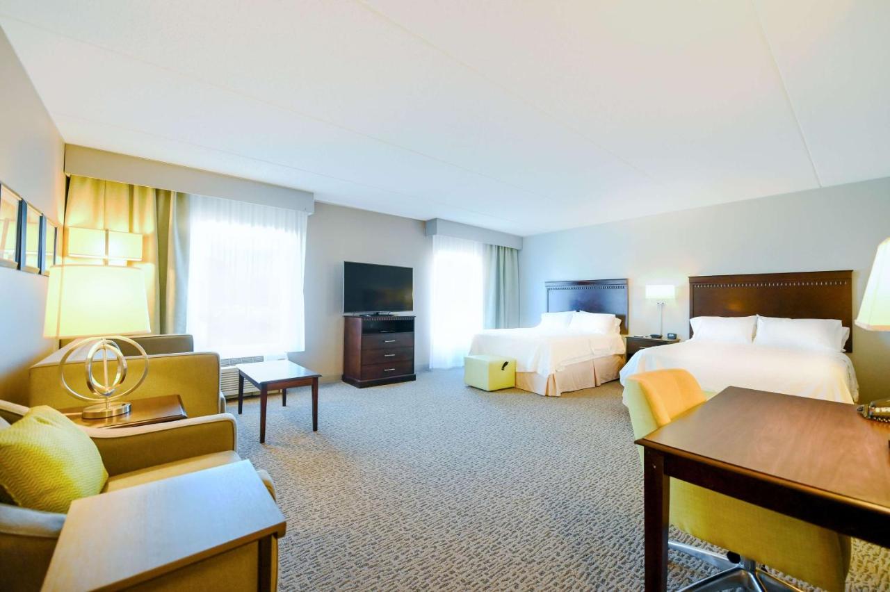 Queen Studio Suite - Smoking at Hampton Inn Suites Smithfield