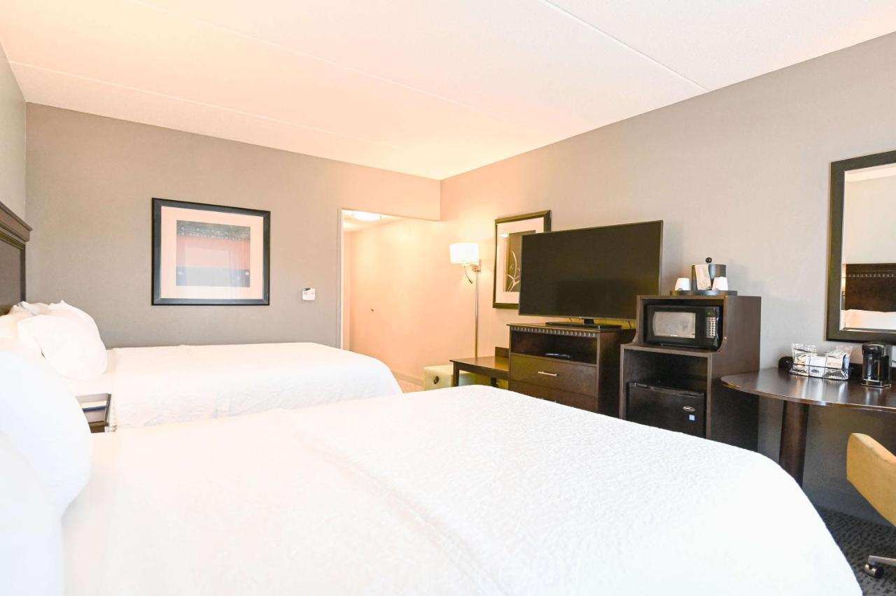 Queen Room with Two Queen Beds - Non-Smoking at Hampton Inn Suites Smithfield