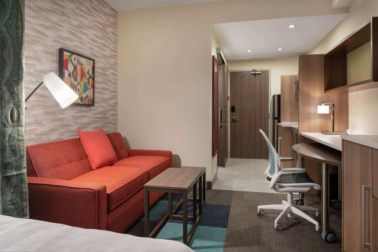 King Studio Suite with Mountain View at Home2 Suites by Hilton Denver Downtown Convention Center