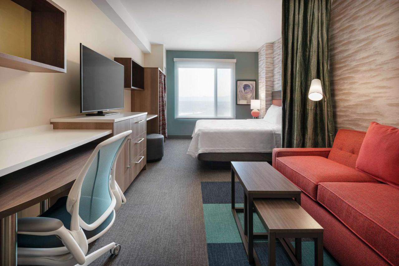 King Studio Suite with Mountain View at Home2 Suites by Hilton Denver Downtown Convention Center