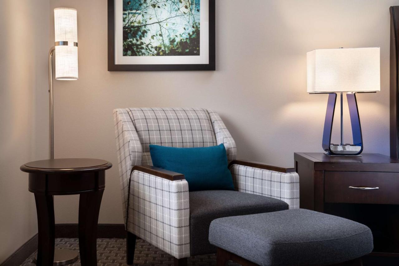 King Room at Hilton Garden Inn Denver/Cherry Creek