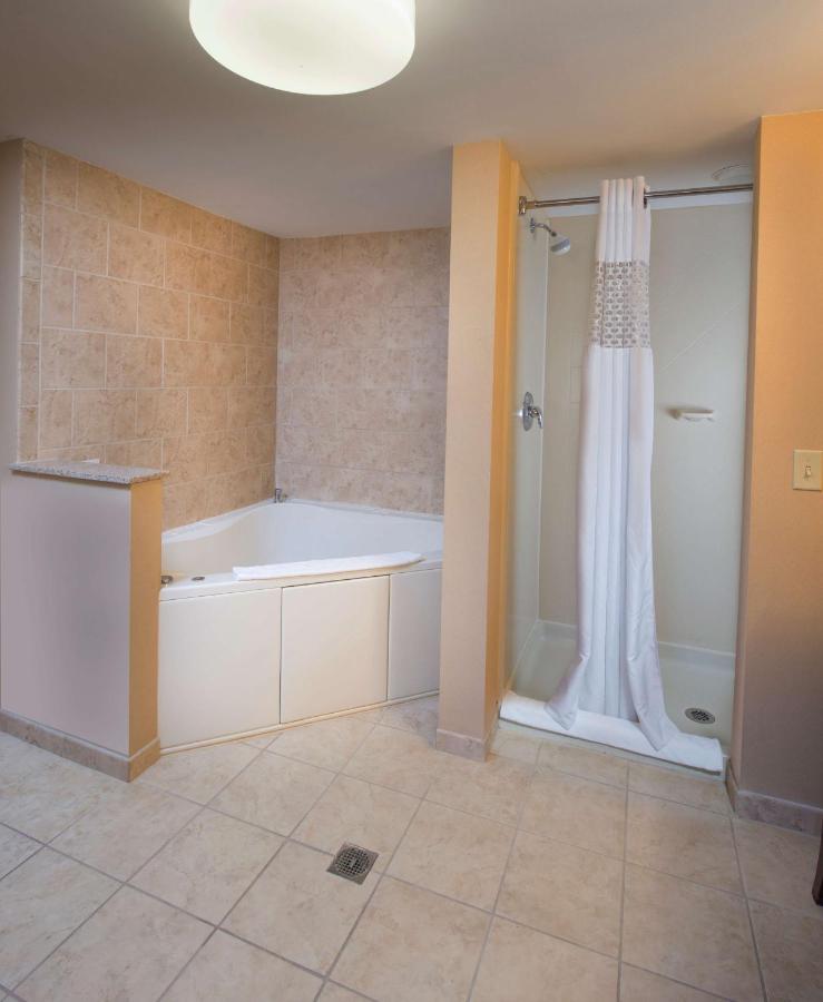 | Hampton Inn Bennington