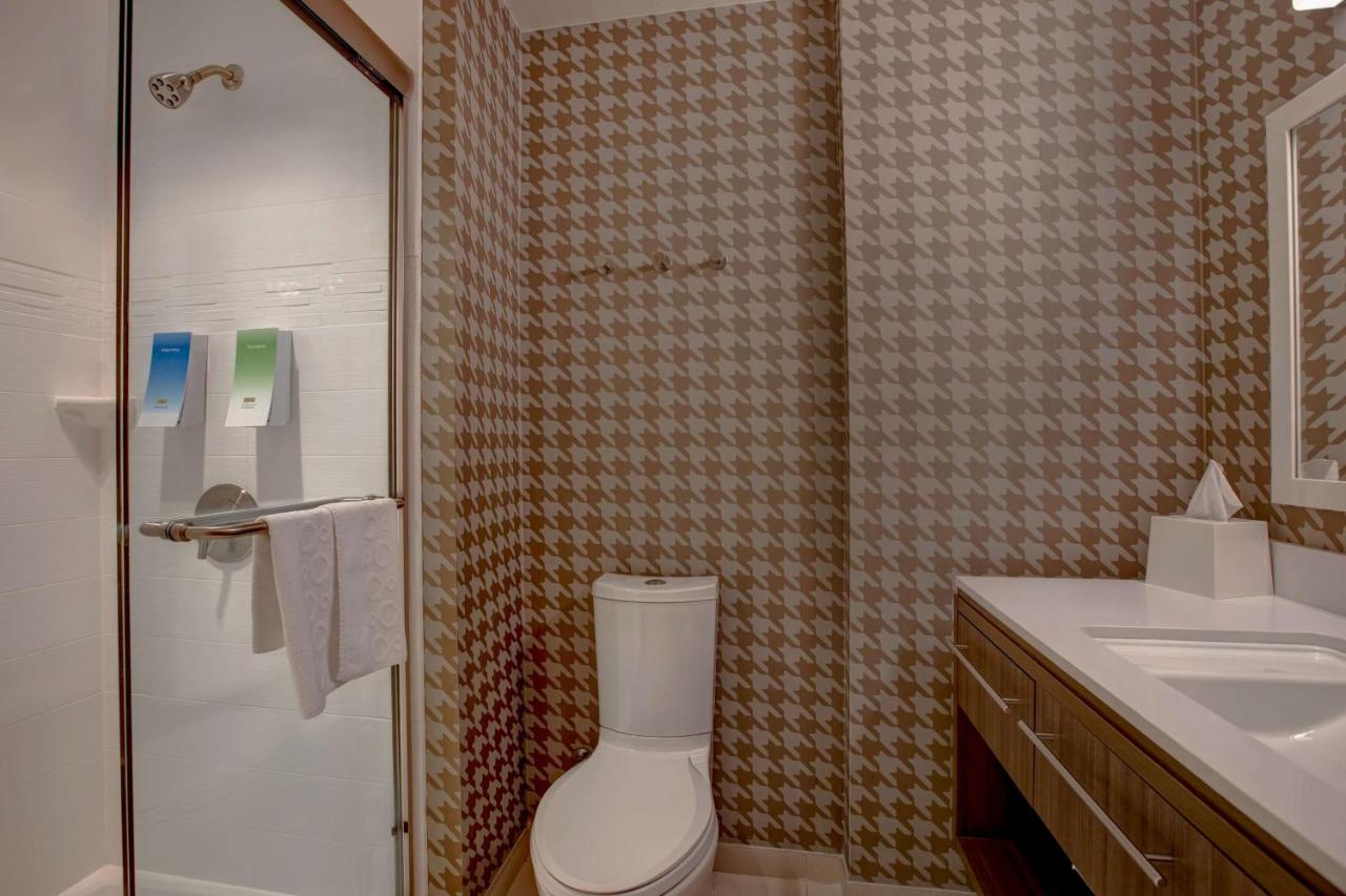 Queen Studio - Non-Smoking at Home2 Suites by Hilton San Antonio Riverwalk, TX