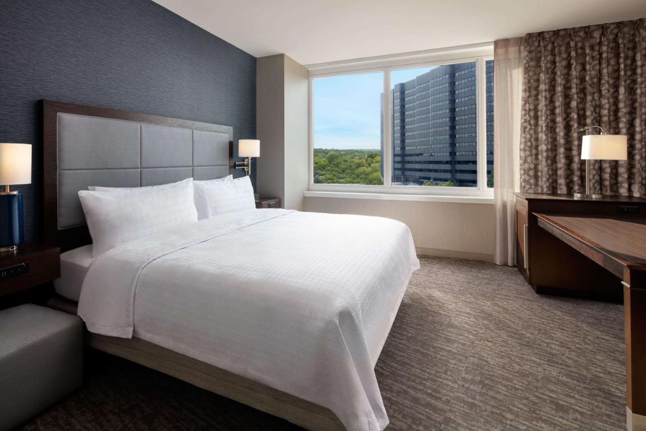 | Homewood Suites By Hilton Teaneck Glenpointe