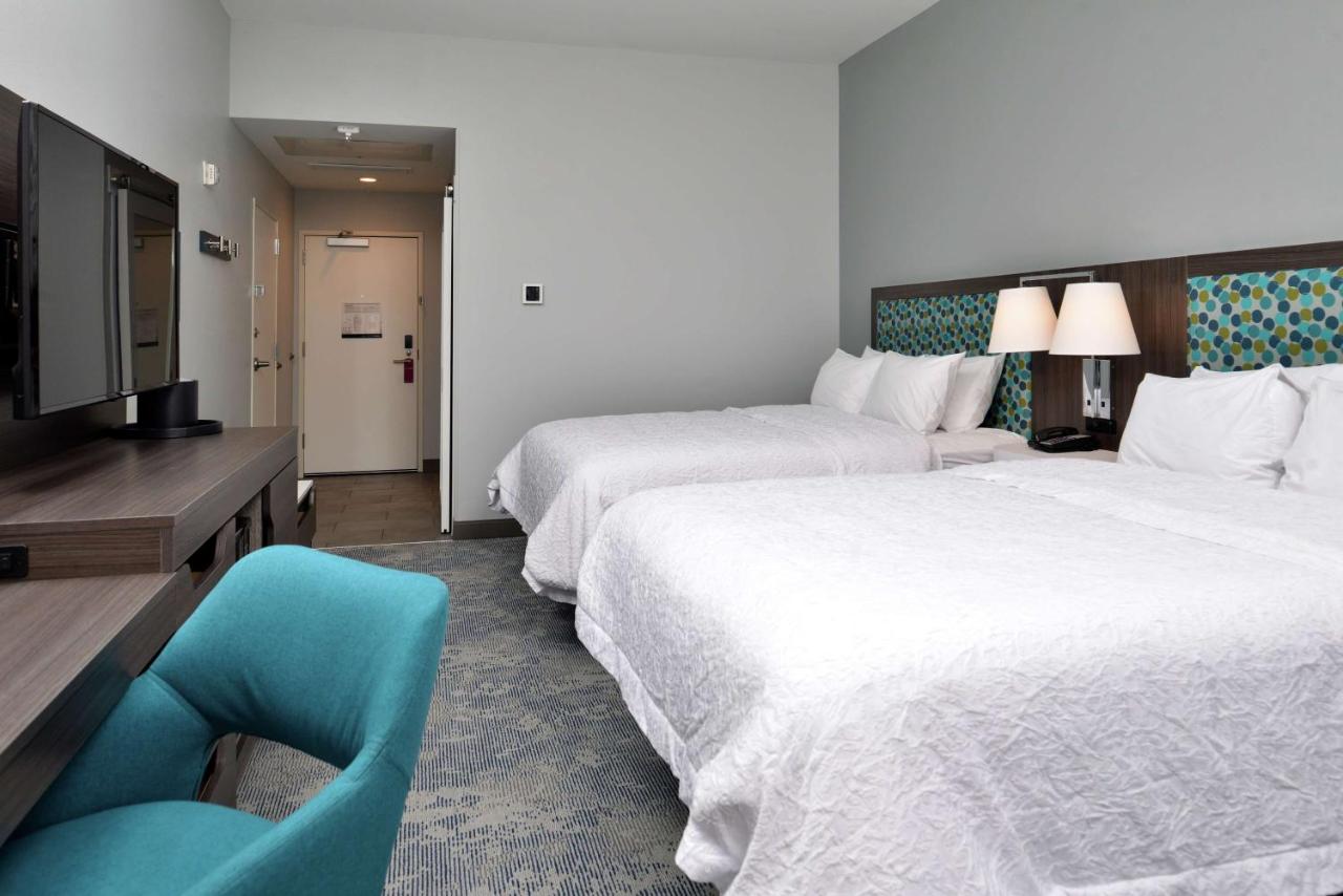 Queen Room with Two Queen Beds - Hearing Accessible/Non-Smoking at Hampton Inn Cedar Falls Downtown