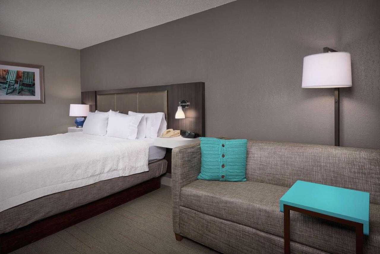 King Room - Non-Smoking at Hampton Inn & Suites Oxford Anniston