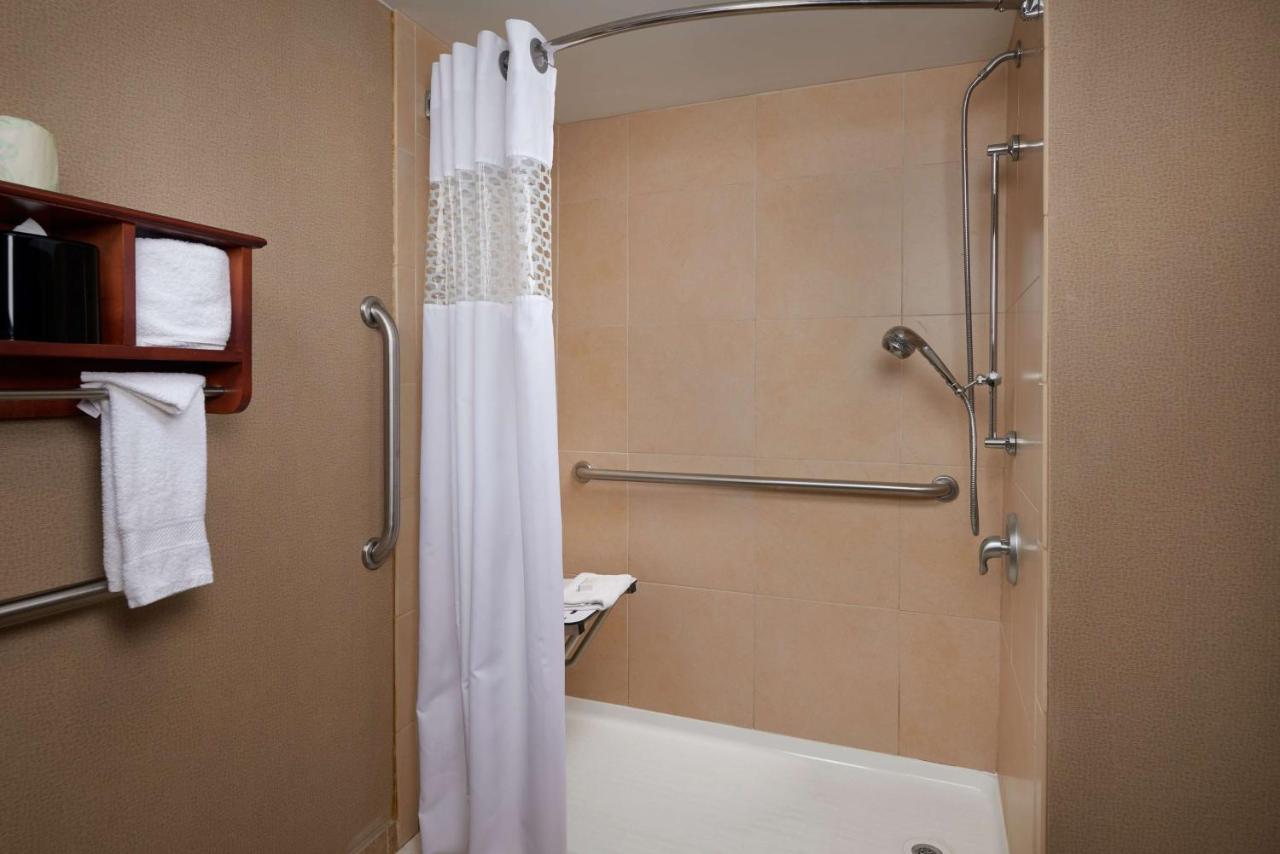 Double Room with Roll-In Shower at Hampton Inn Ann Arbor-South