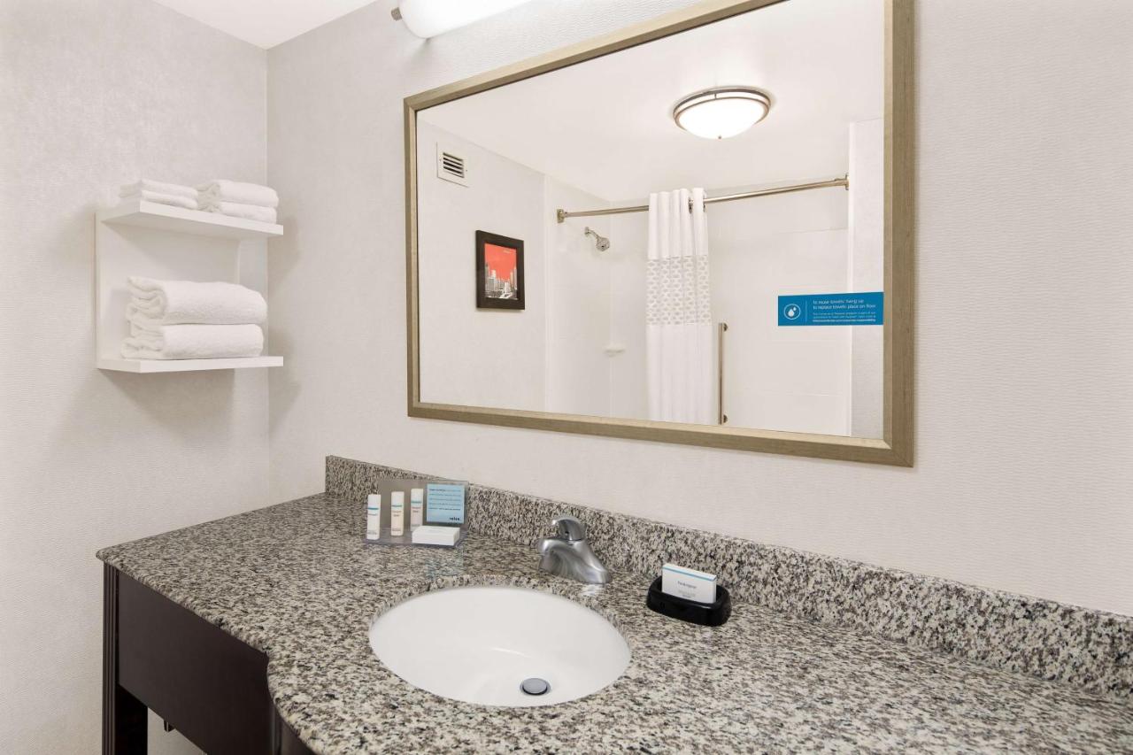King Room - Non-Smoking at Hampton Inn Atlanta-Georgia Tech-Downtown