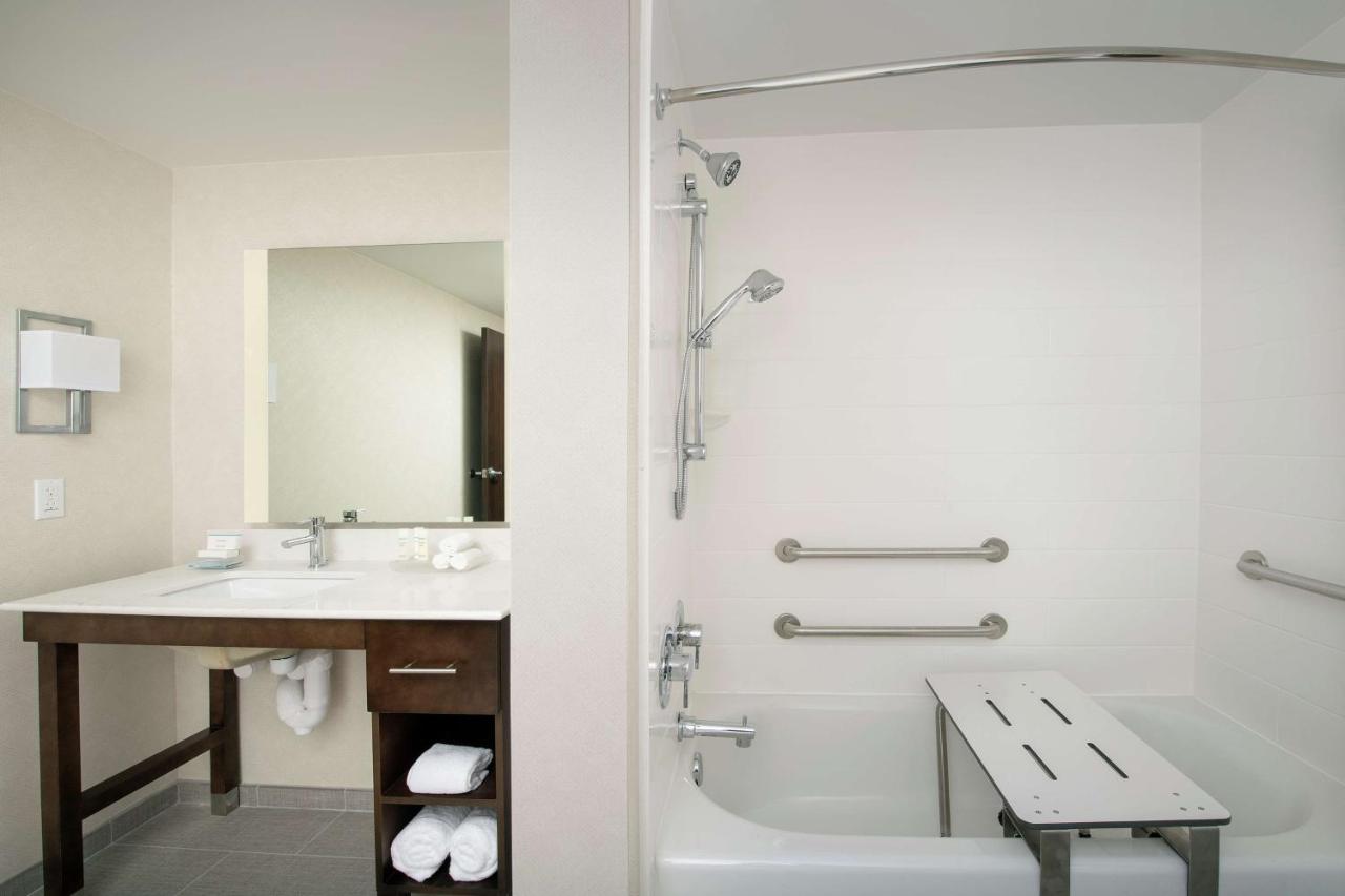King Room - Mobility/Hearing Accessible - Non-Smoking at Homewood Suites by Hilton Austin Downtown