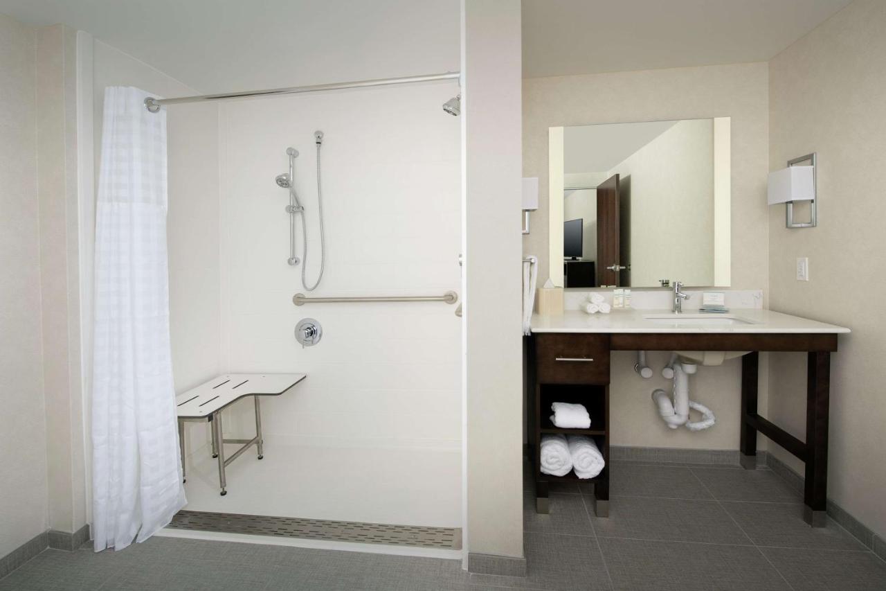 King Suite with Roll-In Shower - Mobility/Hearing Accessible/Non-Smoking at Homewood Suites by Hilton Austin Downtown