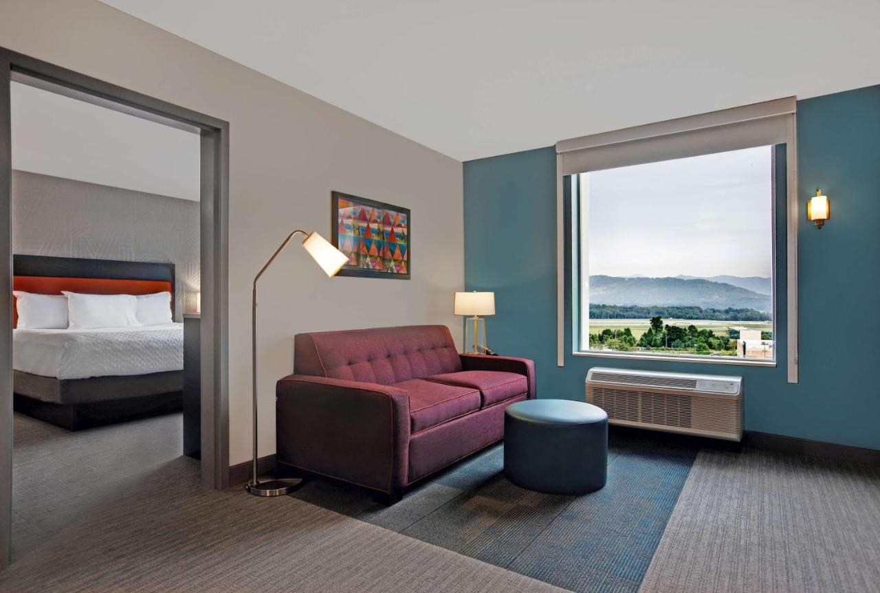 | Home2 Suites By Hilton Asheville Airport