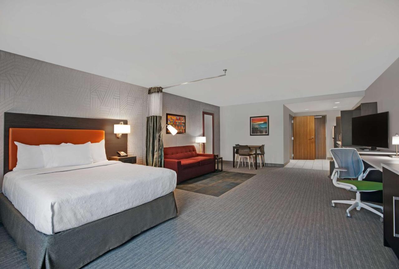 | Home2 Suites By Hilton Asheville Airport