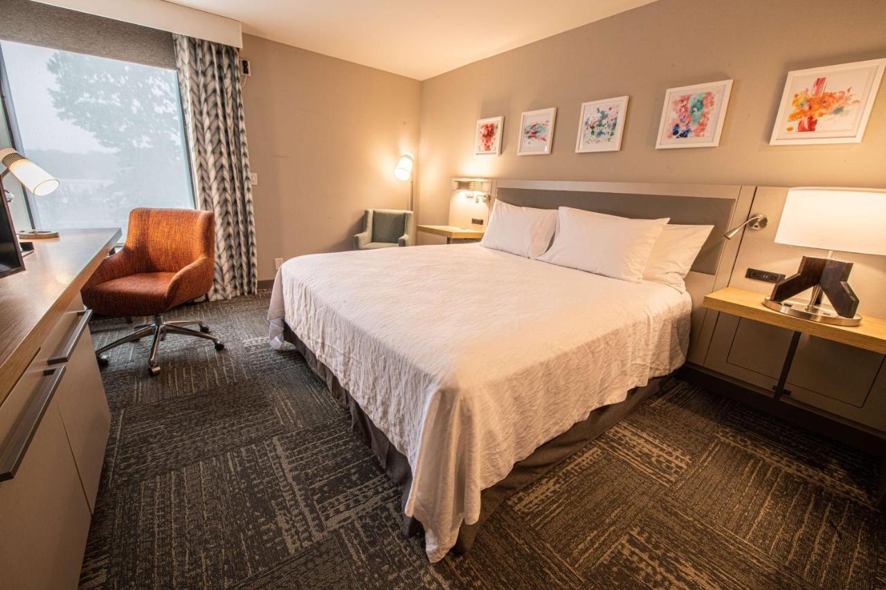 King Room - Mobility Accessible with Bathtub at Hilton Garden Inn - Asheville South