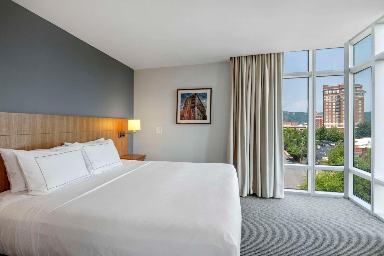 Corner King Room with City View at DoubleTree by Hilton Asheville Downtown