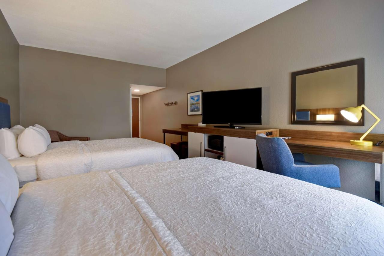 Two Queen Beds - Disability Access/Hearing Accessible - Non-Smoking at Hampton Inn Birmingham-Colonnade 280