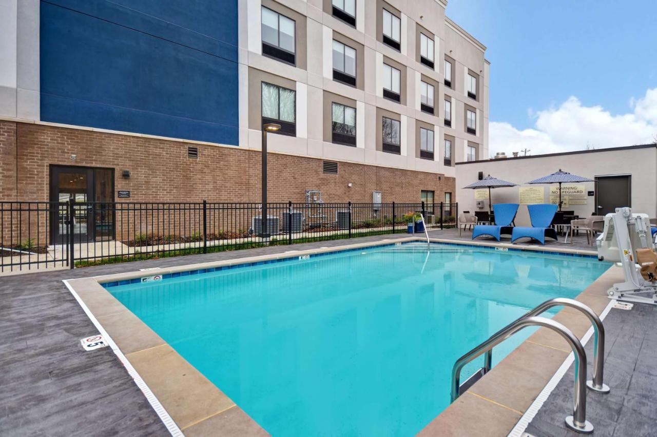  | Hampton Inn Pleasant View
