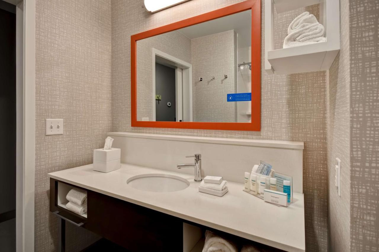  | Hampton Inn Pleasant View