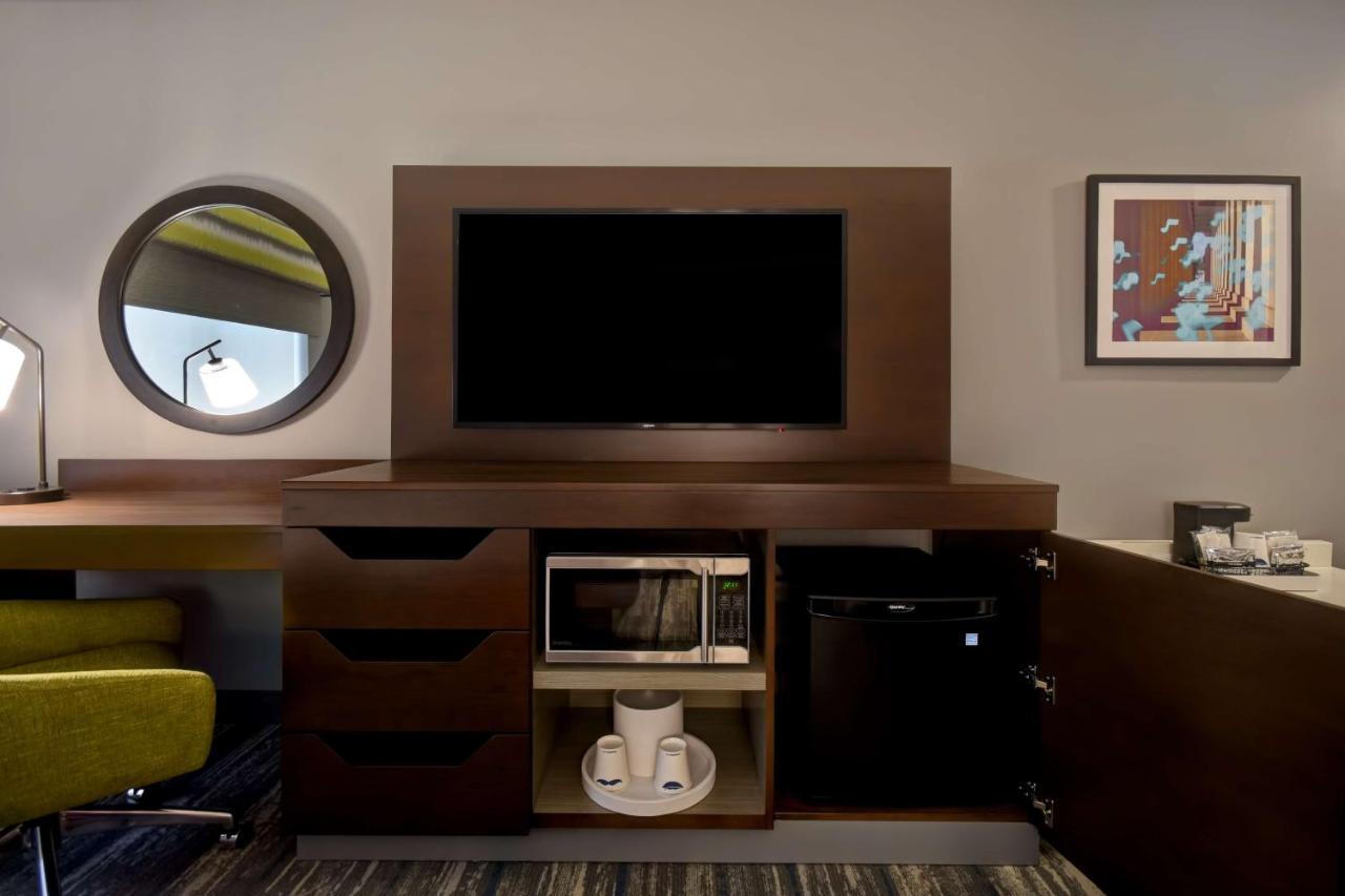  | Hampton Inn Pleasant View
