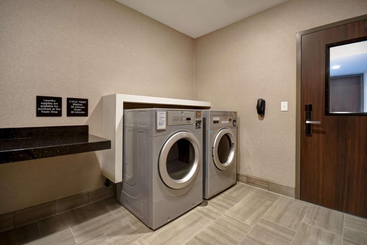  | Hampton Inn Pleasant View