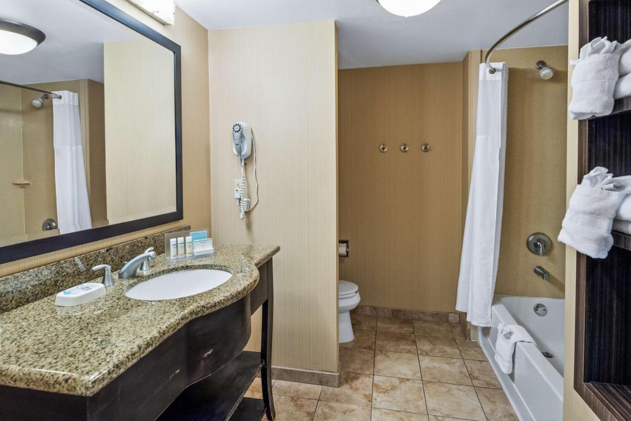 King Room at Hampton Inn & Suites Banning-Beaumont