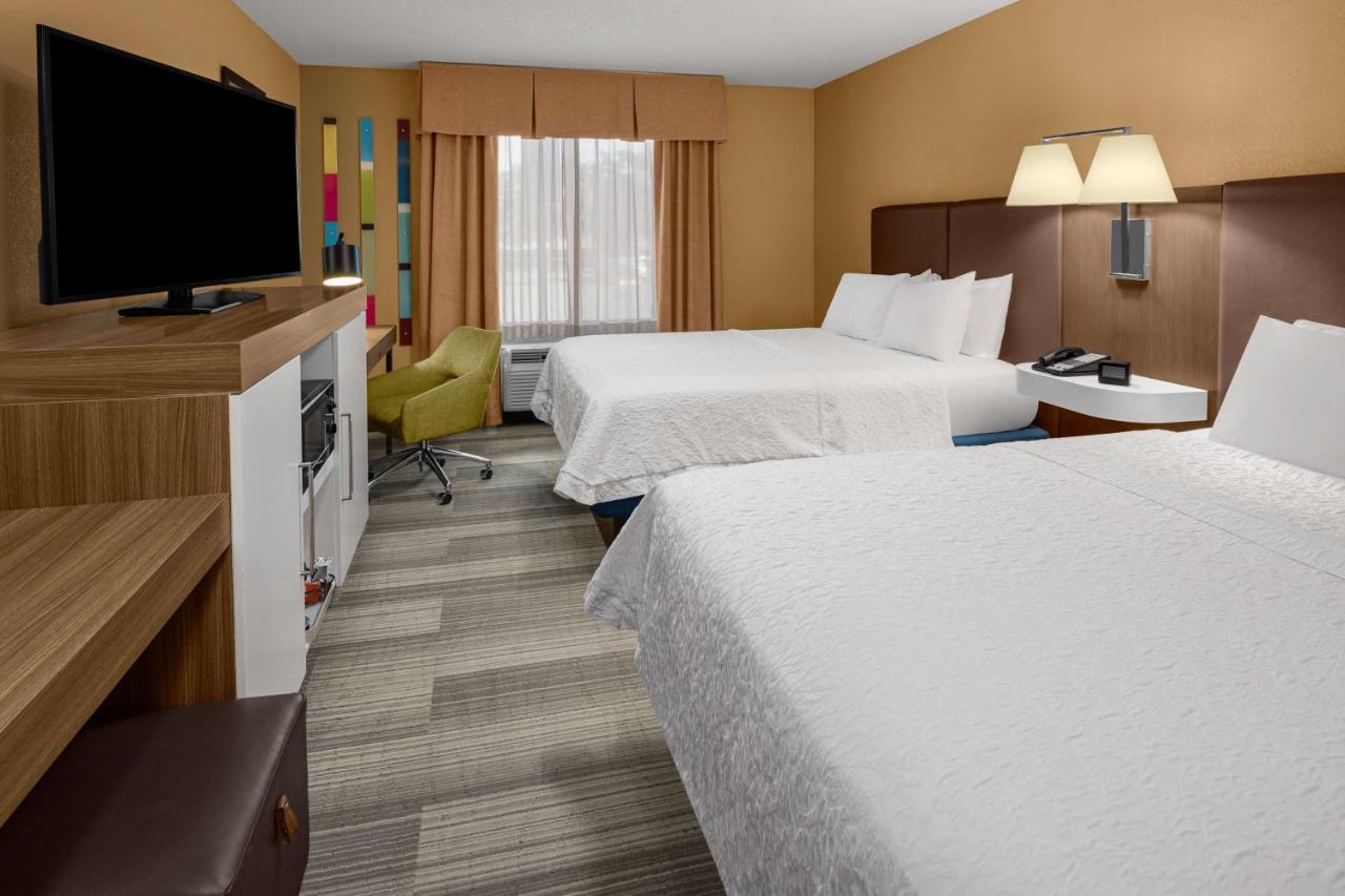 Queen Room with Two Queen Beds at Hampton Inn & Suites Banning-Beaumont