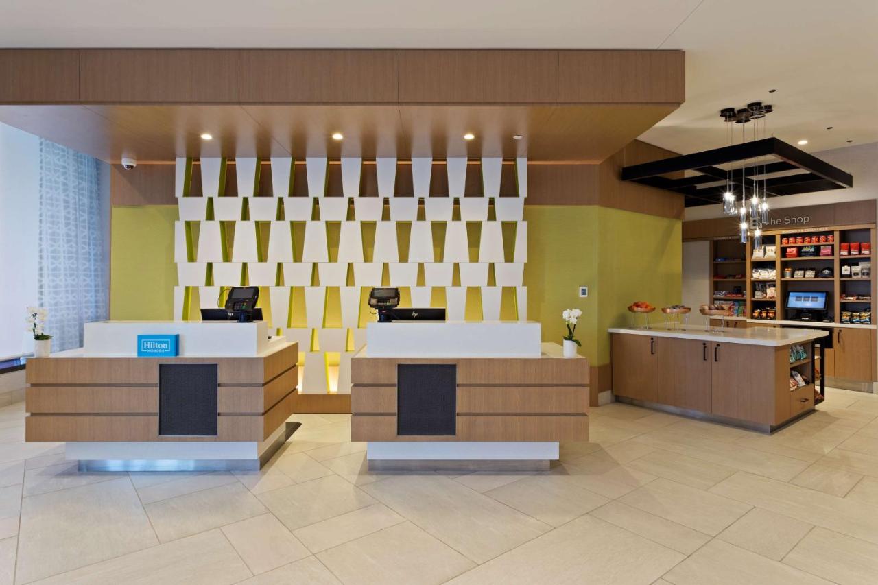 | Hilton Garden Inn Boston Brookline, Ma