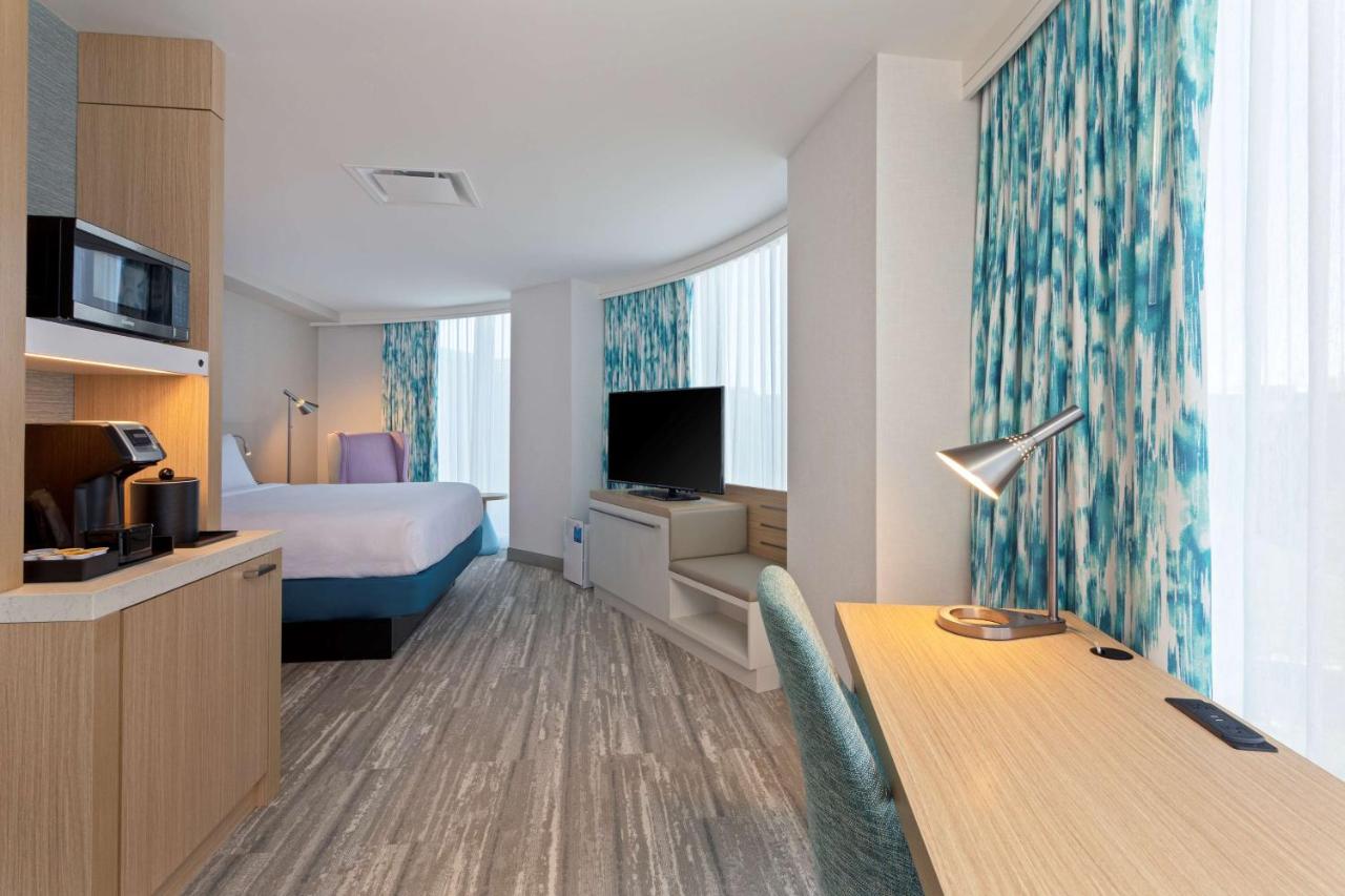 | Hilton Garden Inn Boston Brookline, Ma